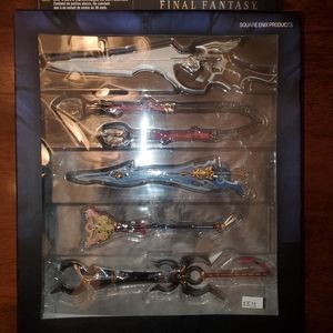 Final Fantasy Play Arts Arms